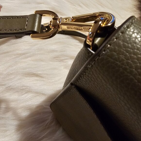 Michael Kors Khaki Purse Pebbled Leather - Picture 6 of 8